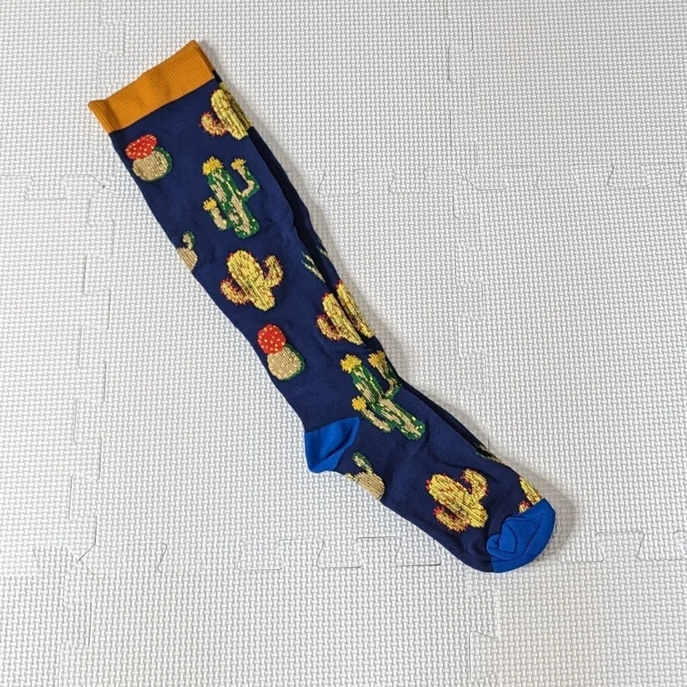 Compression socks blue with cactus designs print large/extra large